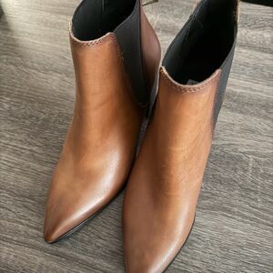 Steve Madden Knox Ankle Boots size 9